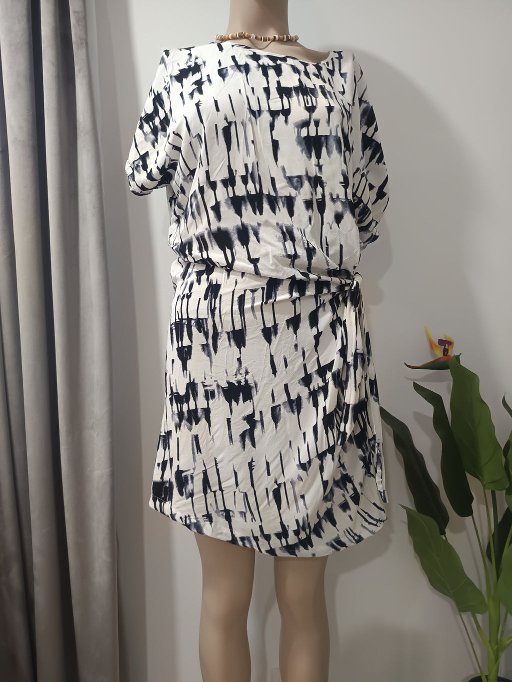 Rochie SABA grafică față