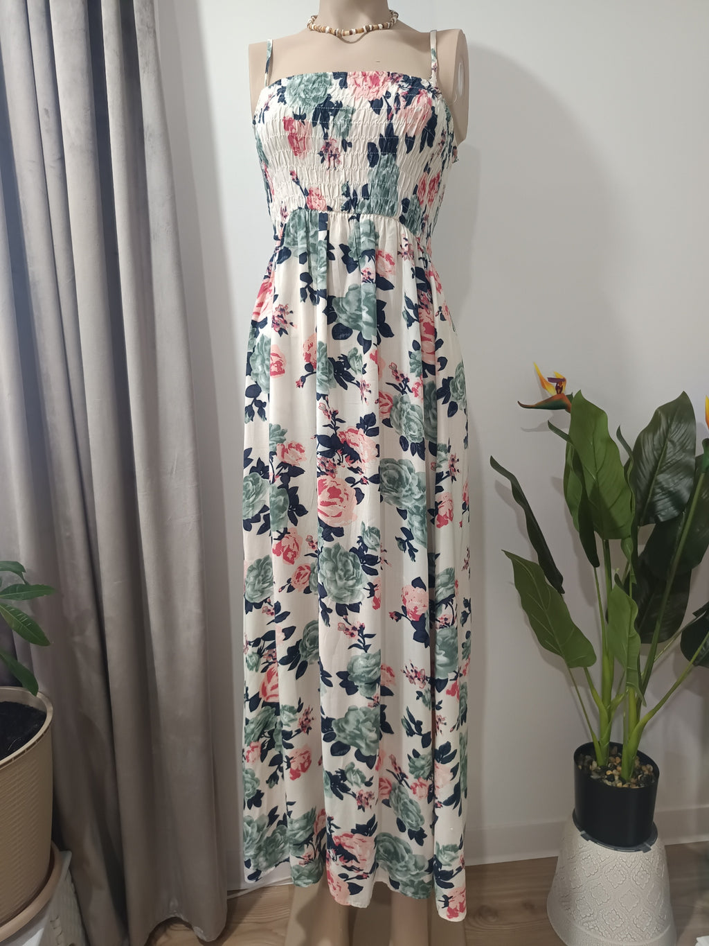 Rochie maxi florală Mihalys față