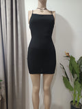 Rochie mini neagră PrettyLittleThing față