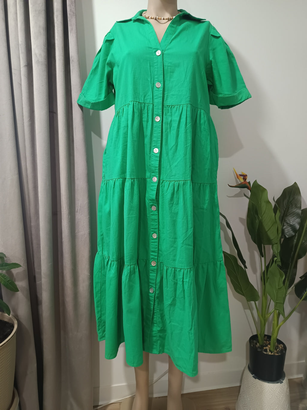 Rochie midi verde Dunnes față