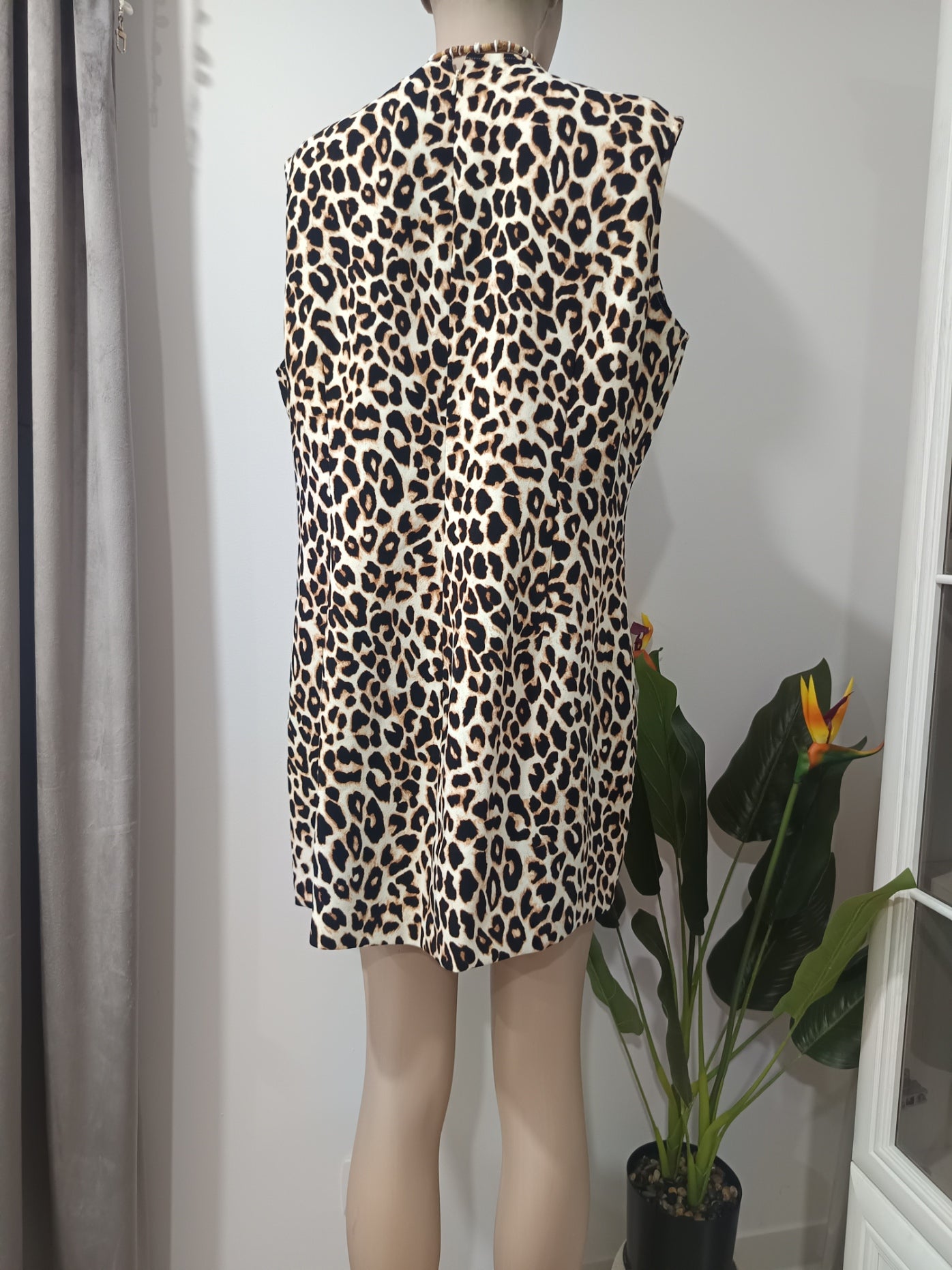 Rochie mini leopard M&S spate cu etichetă