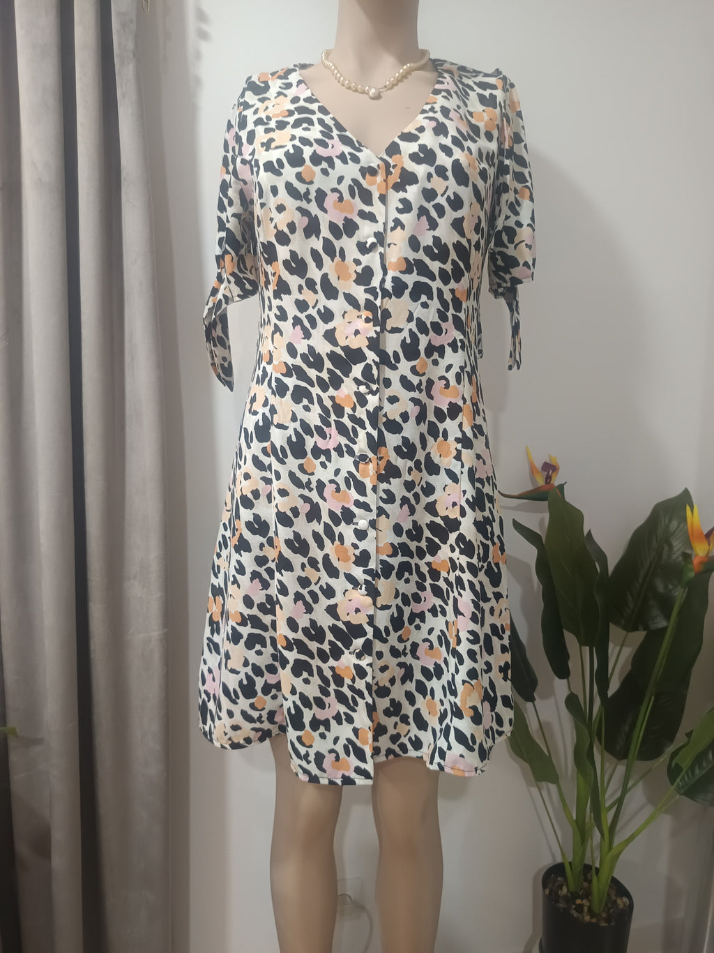 Rochie mini leopard floral Primark față