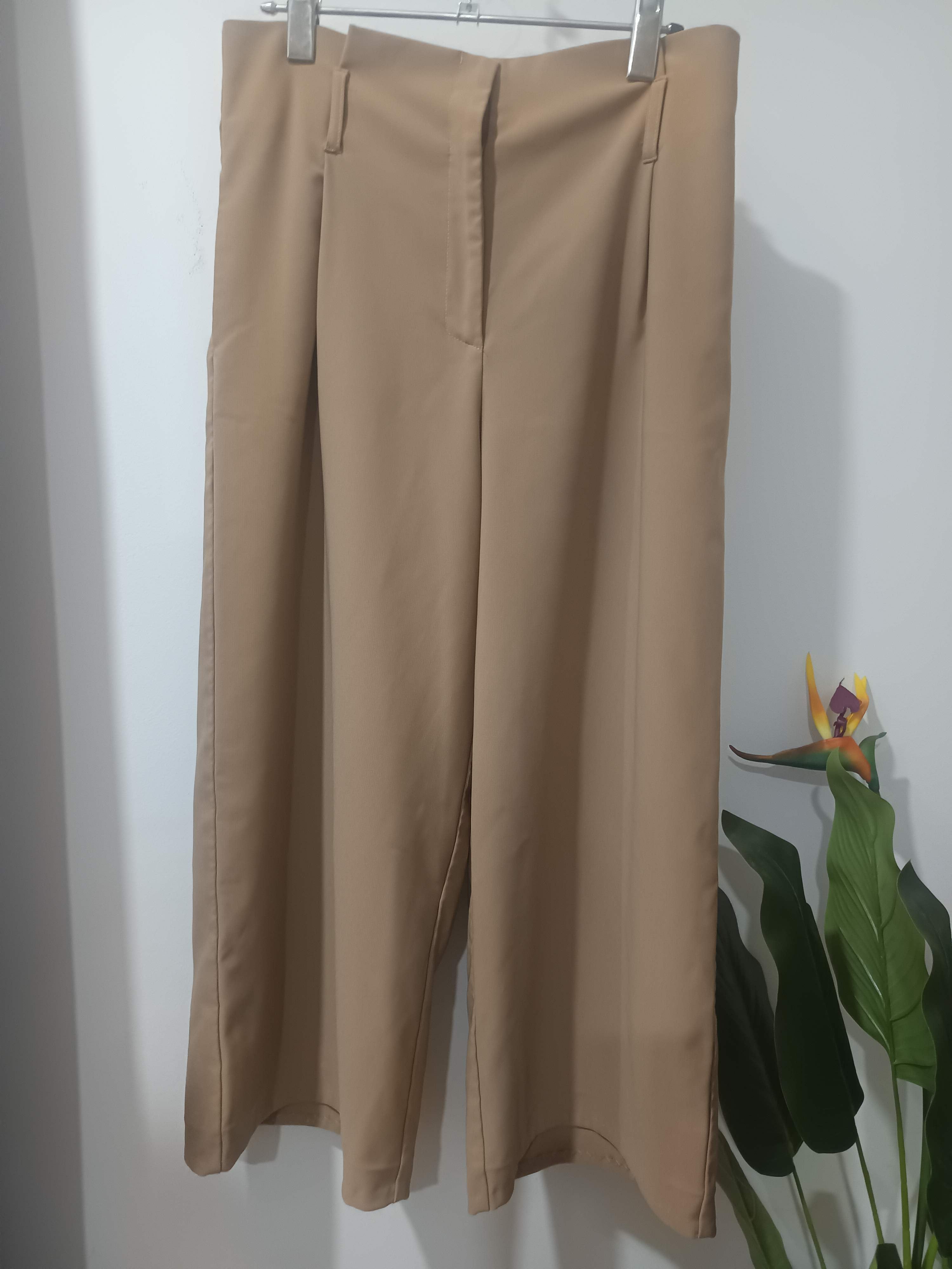 Pantaloni culottes camel Sandro Ferrone - față