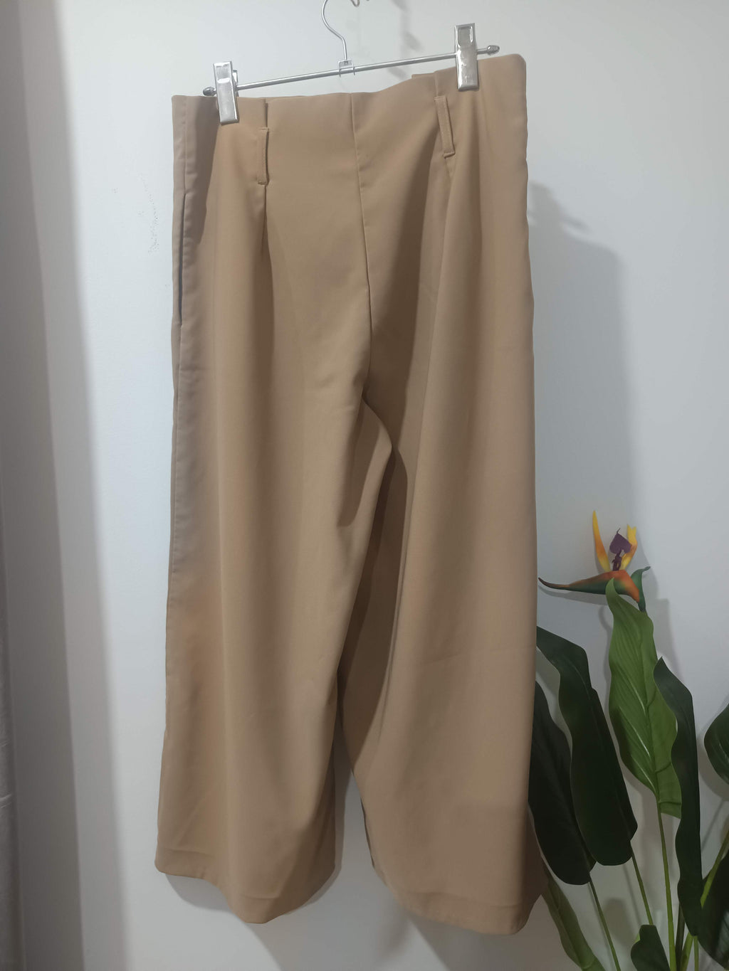 Pantaloni culottes camel Sandro Ferrone - spate