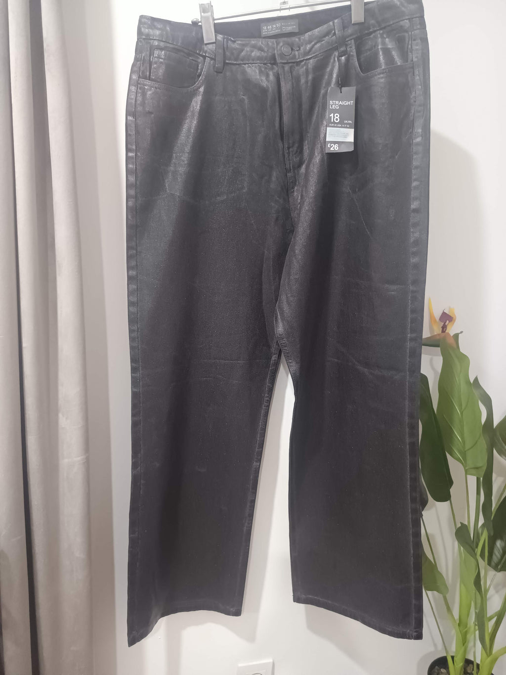 Pantaloni straight efect piele croco negru Primark - față