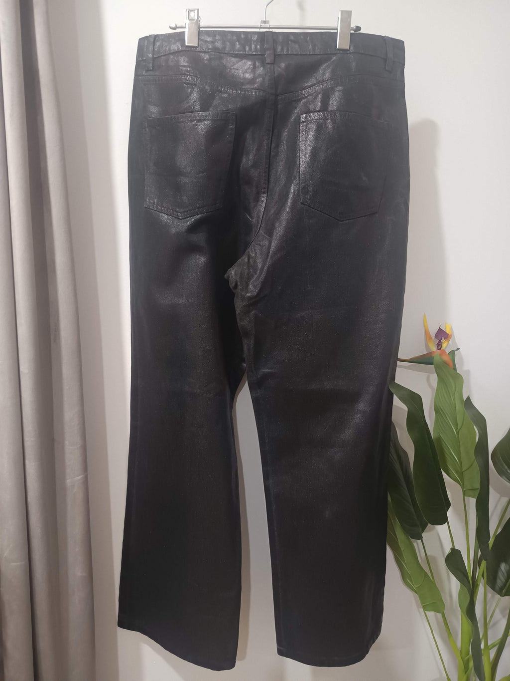 Pantaloni straight efect piele croco negru Primark - spate