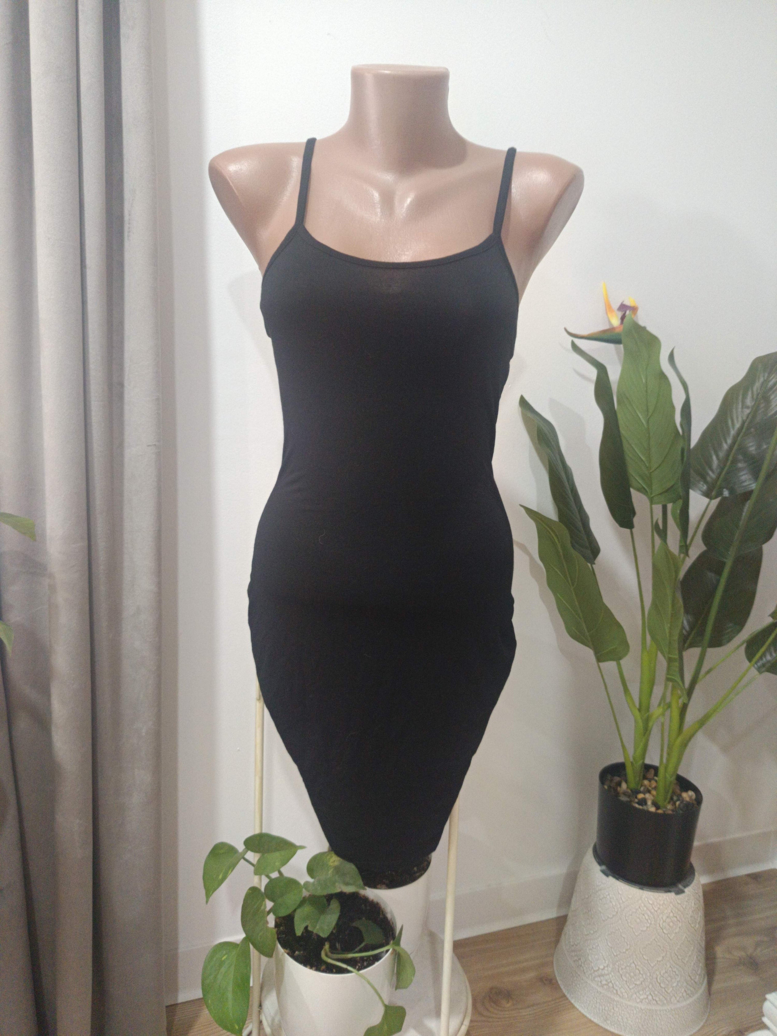 Rochie bodycon neagră bretele subțiri PrettyLittleThing - față