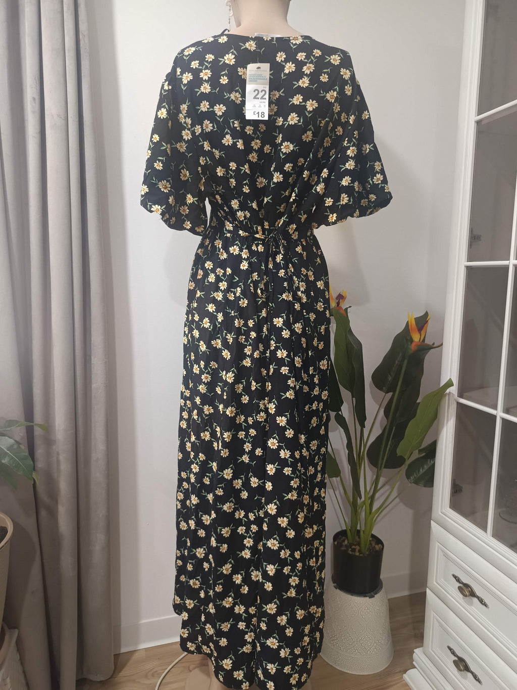 Rochie maxi neagră margarete Primark - spate