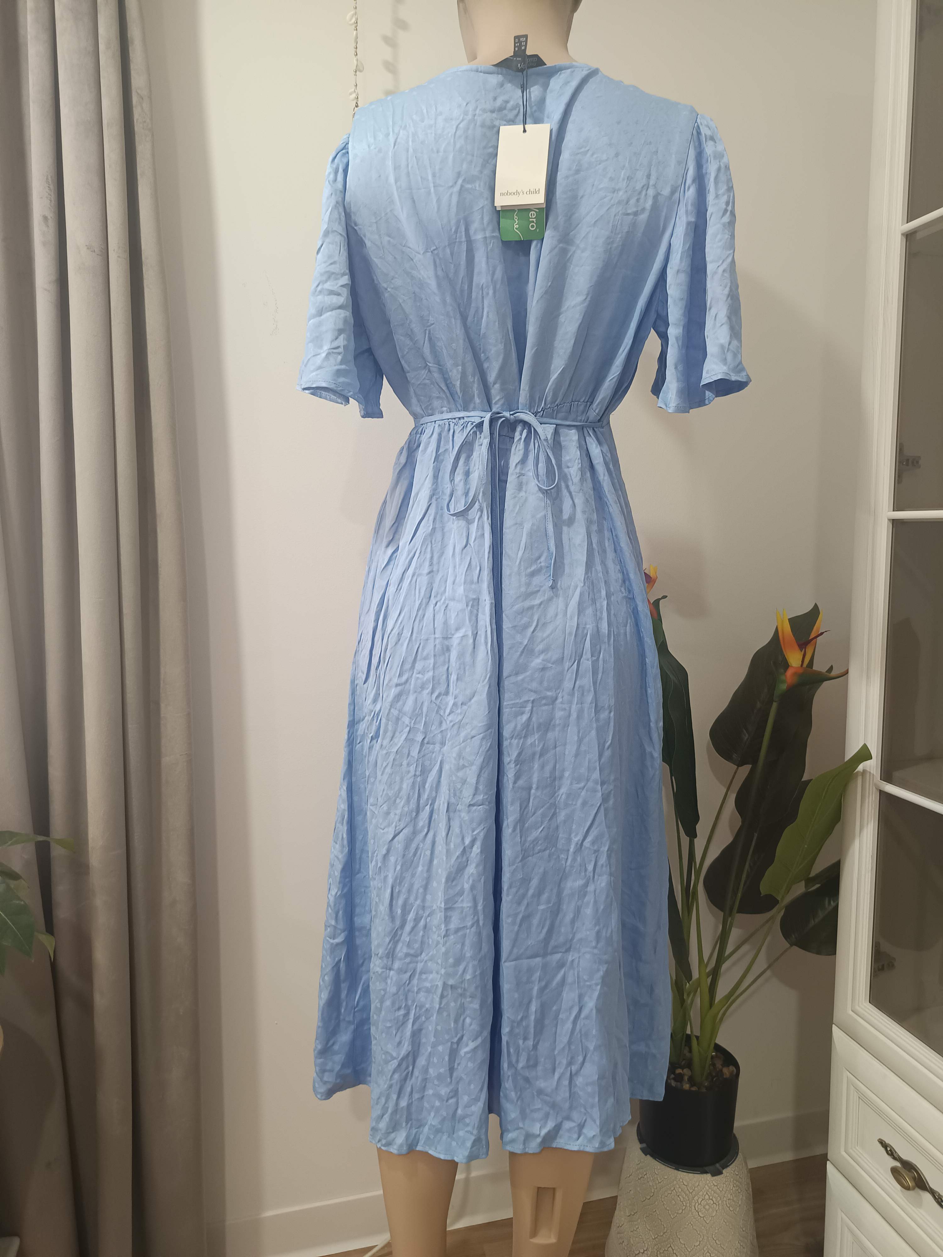 Rochie midi albastru cer crinkle Nobody's Child - spate