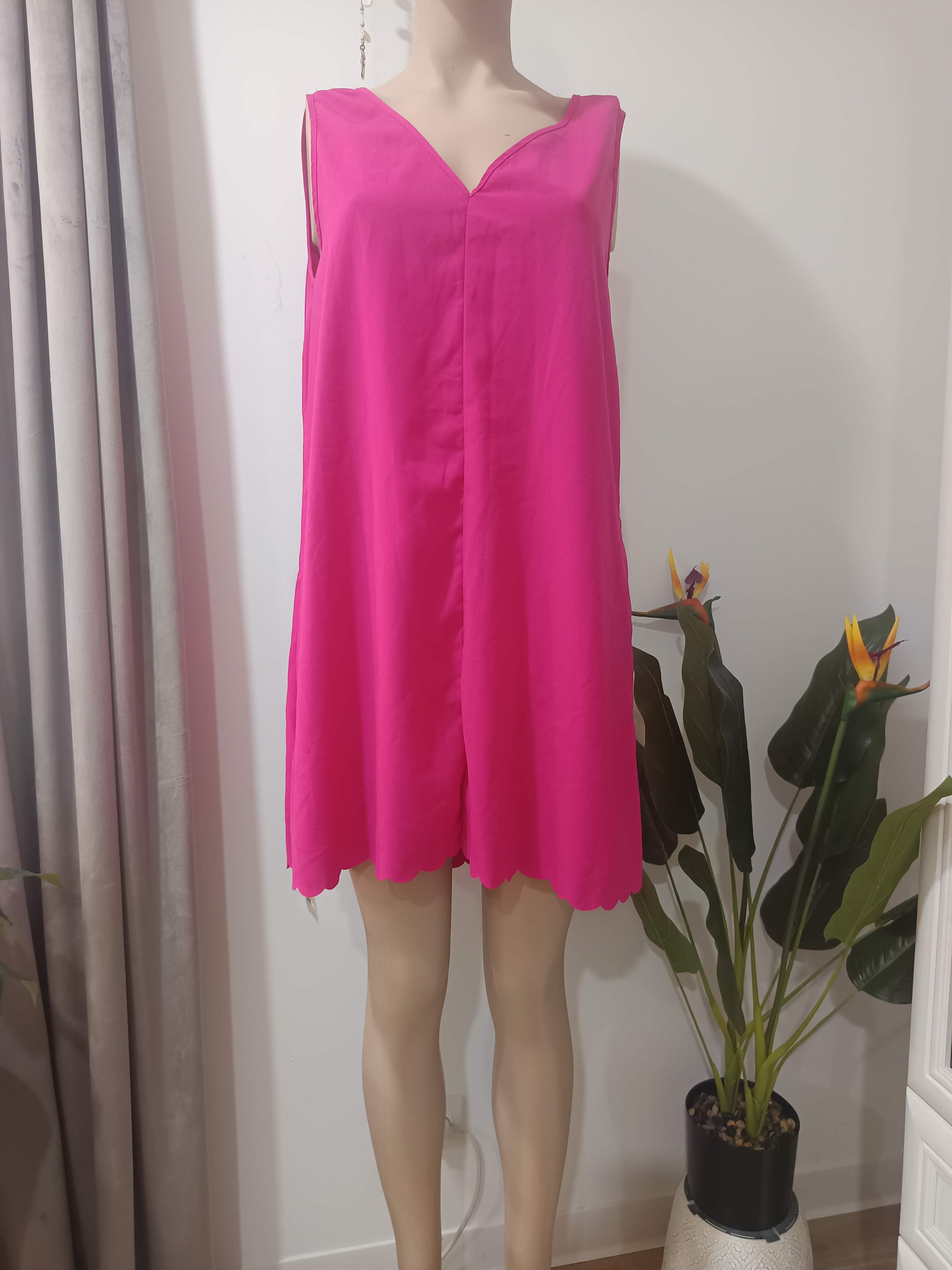 Rochie mini roz fuchsia festonată Emery Rose - față