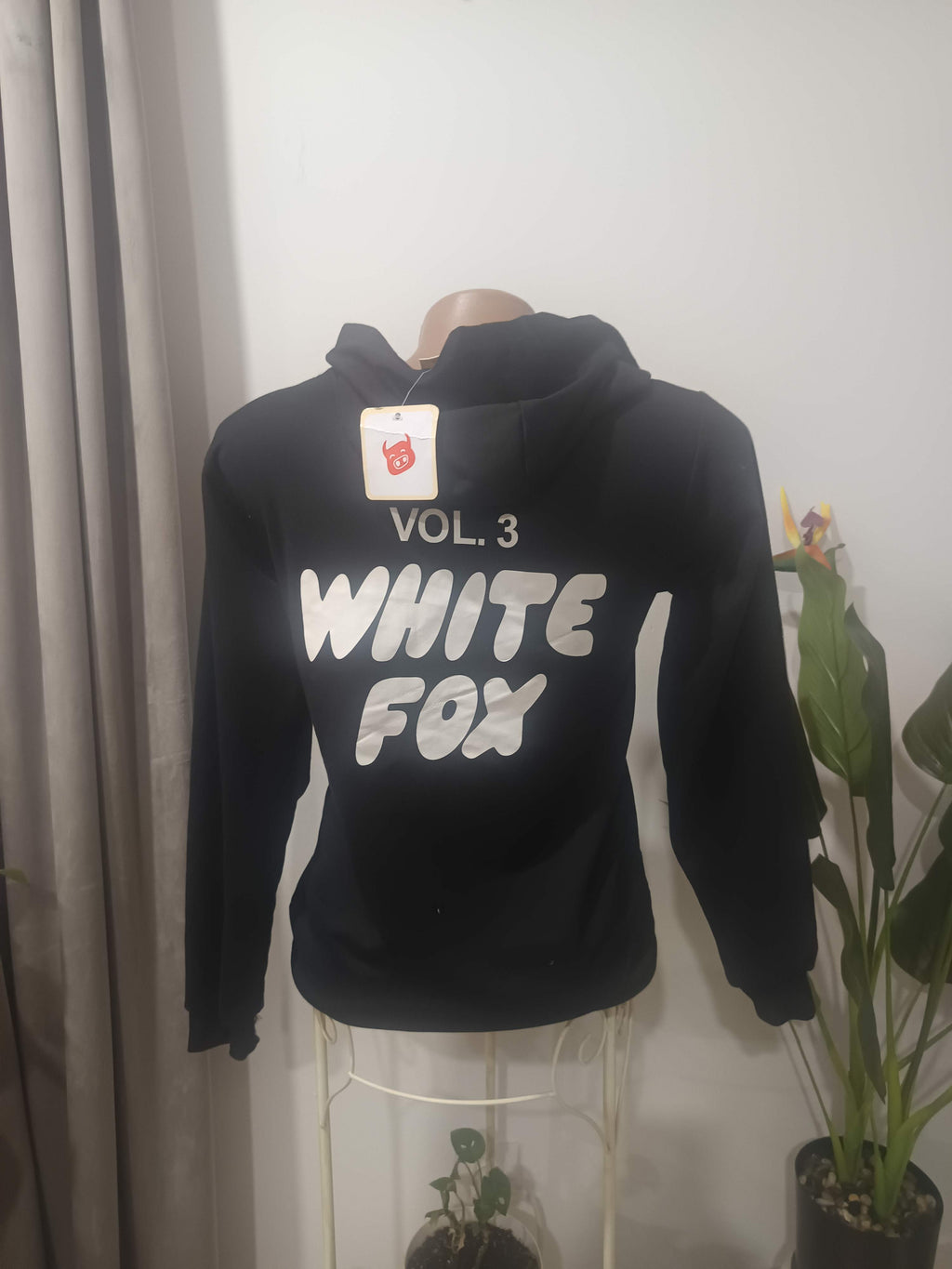 Hanorac negru White Fox Vol. 3 - spate