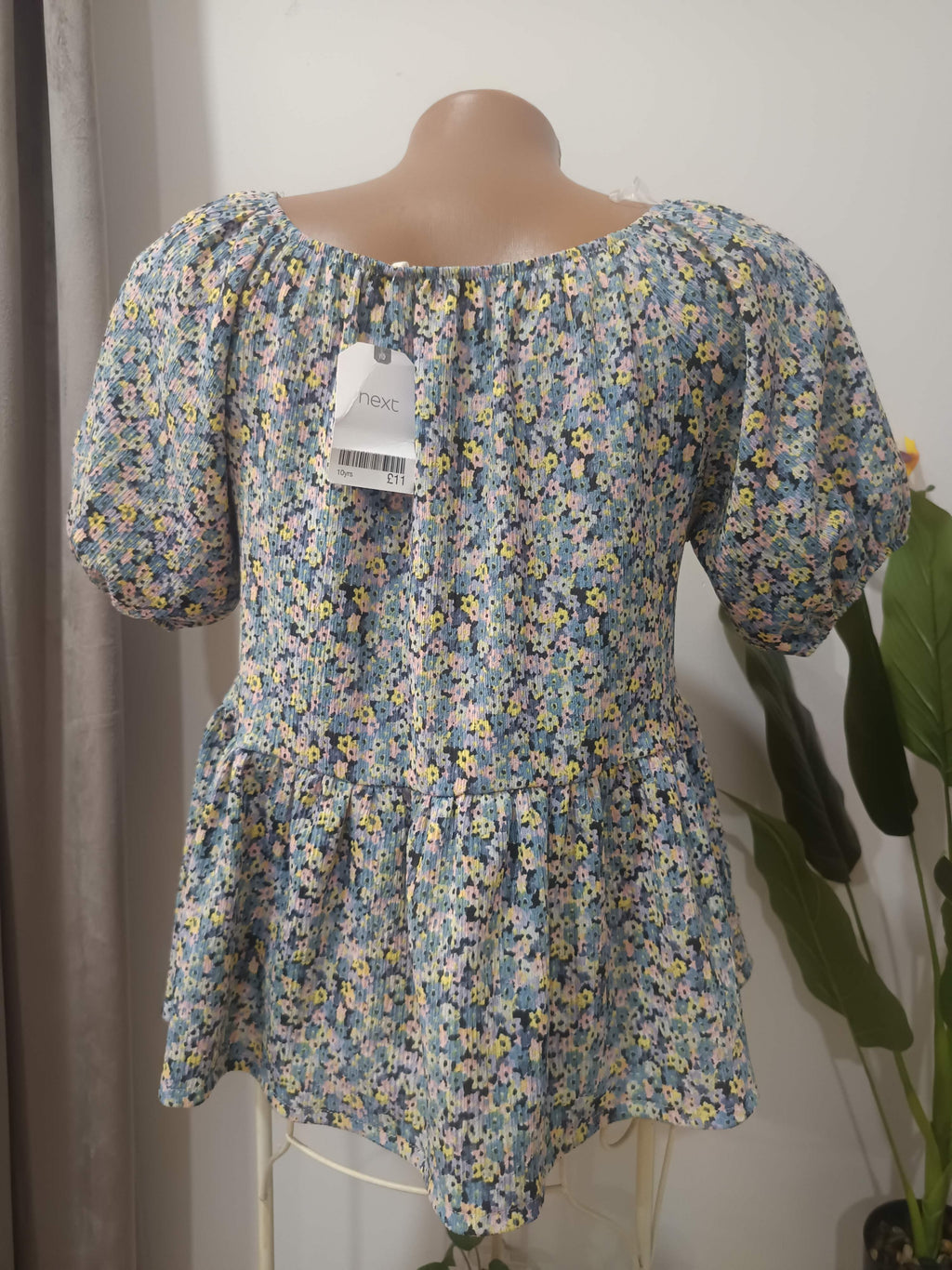 Bluza florală ditsy bardot volanășe copii Next - spate