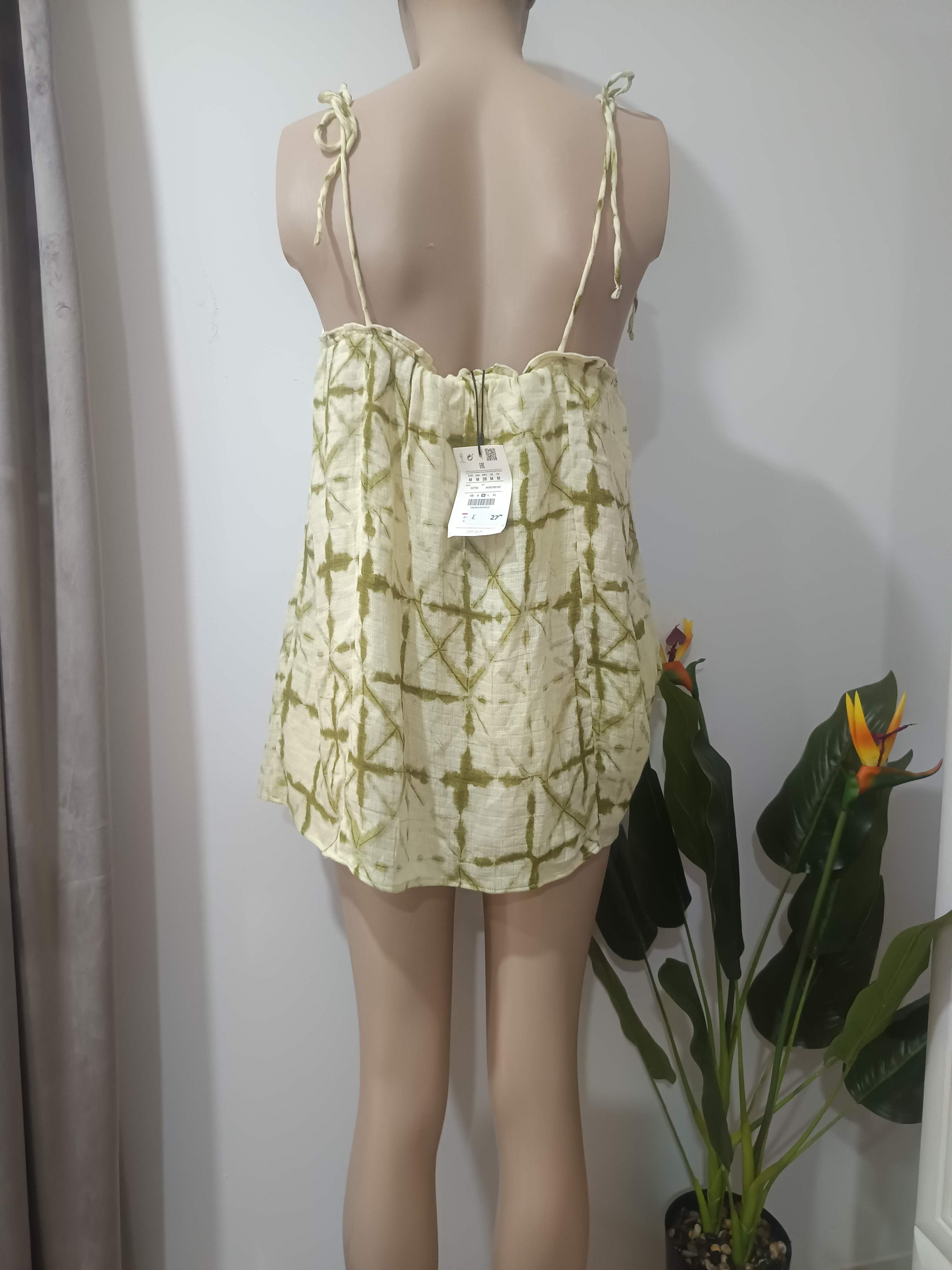Set tie-dye verde olive Pull&Bear - top spate cu etichetă