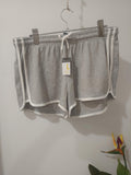 Pantaloni scurți sport gri melanj Primark - față
