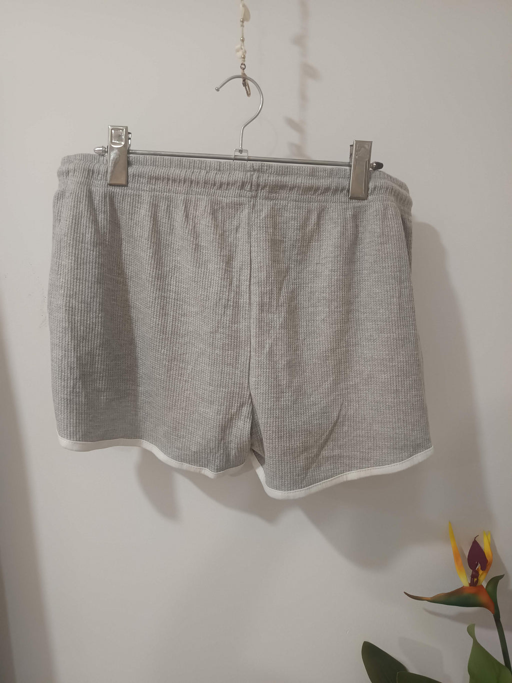 Pantaloni scurți sport gri melanj Primark - spate