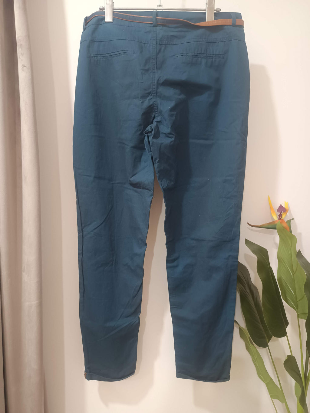Pantaloni chino teal slim fit Reserved - spate