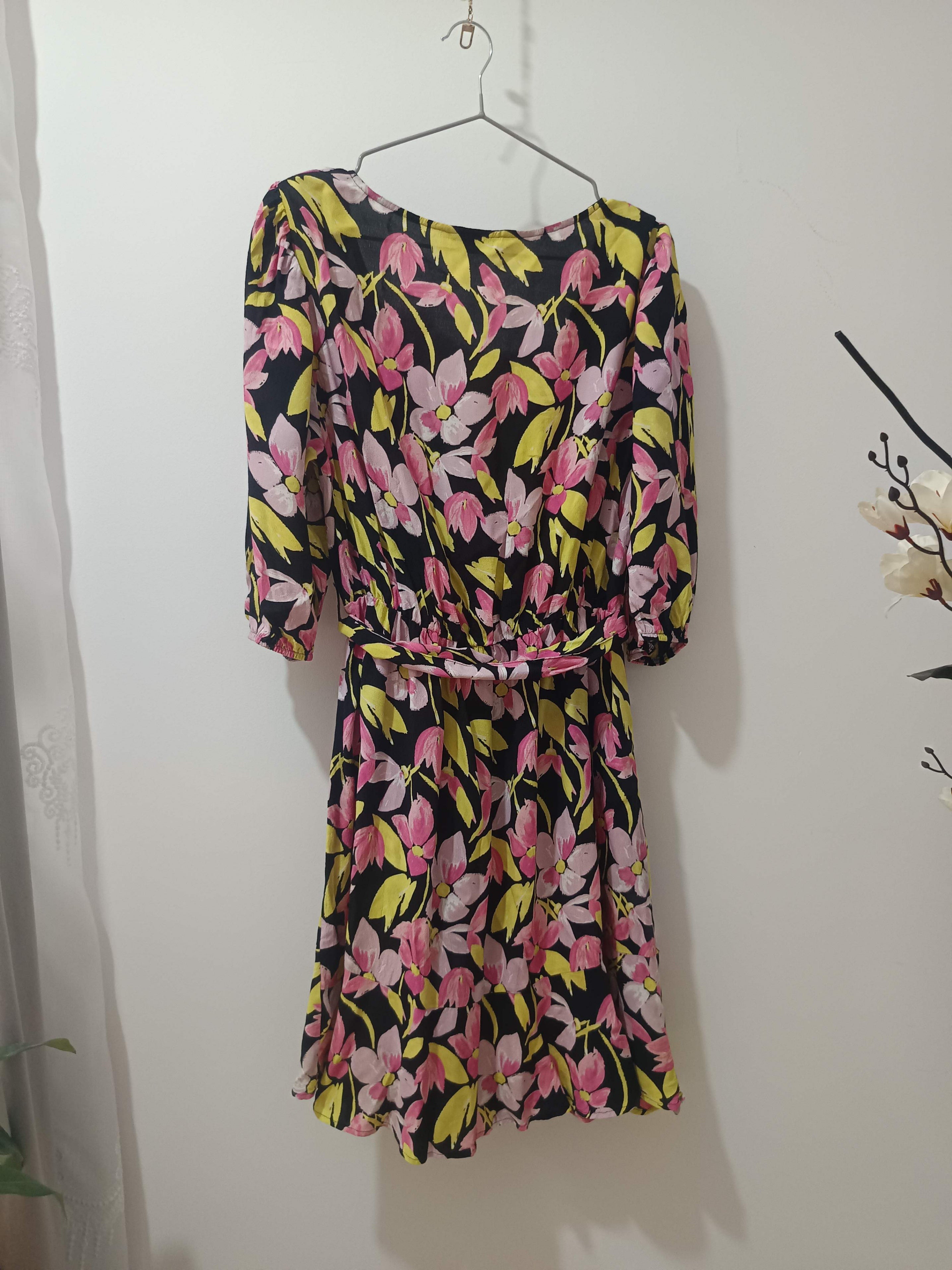 Rochie midi neagra print floral tropical lalele F&F - spate