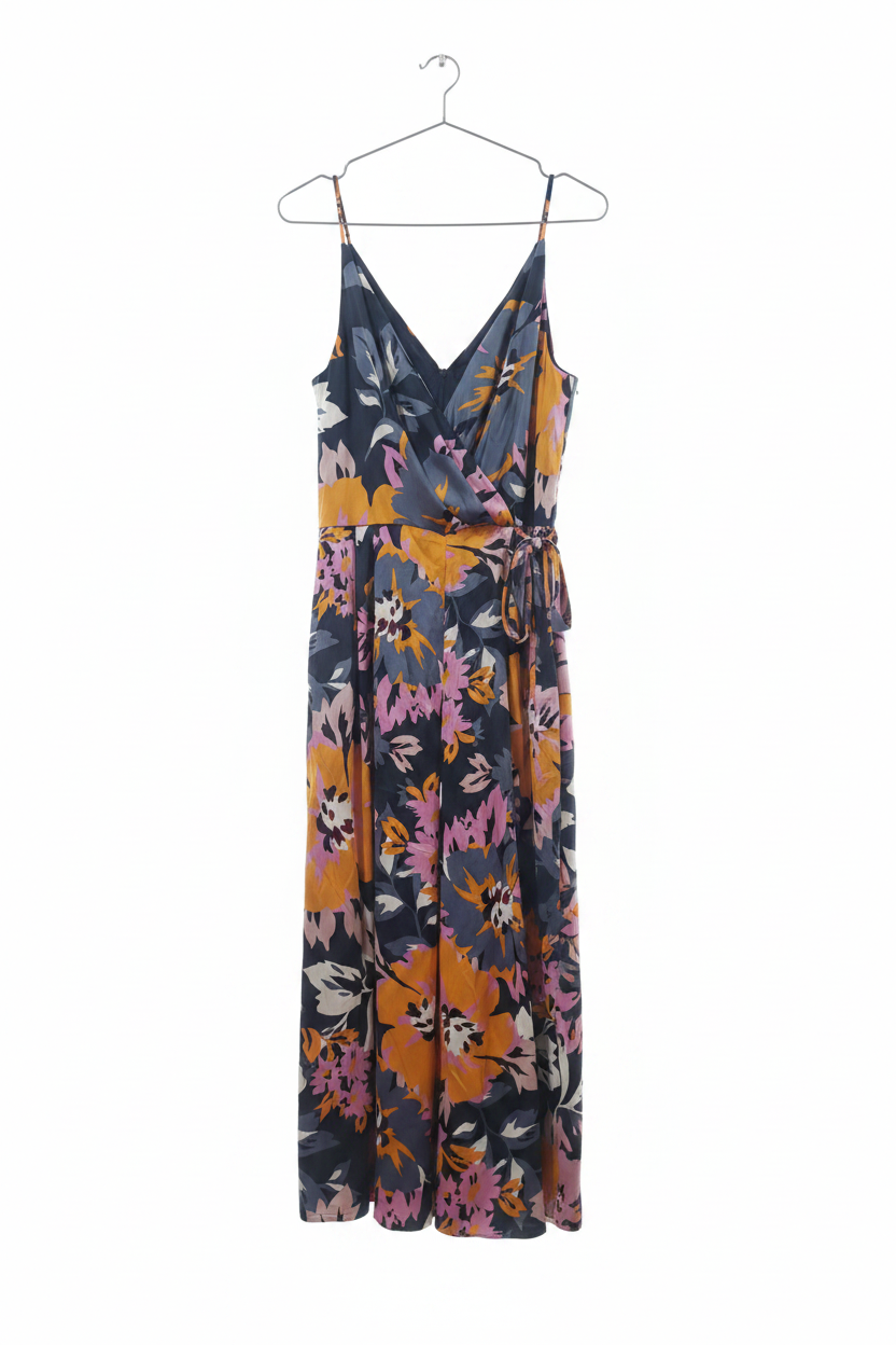 Rochie H&M față fundal alb