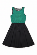 Rochie Pull&Bear față fundal alb