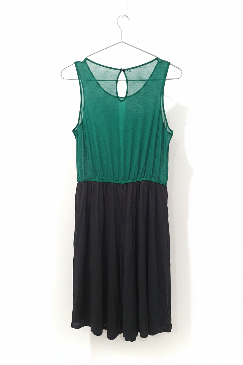 Rochie Pull&Bear spate fundal alb