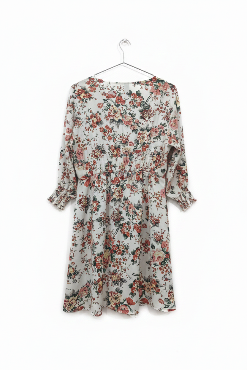Rochie R&B spate fundal alb