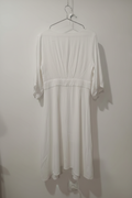 Rochie SASS spate fundal alb